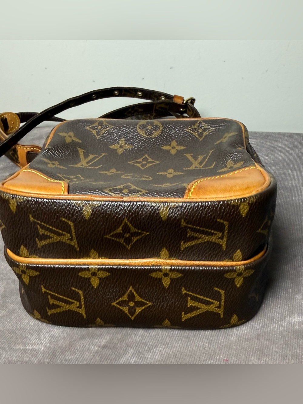 Vintage Louis Vuitton monogram Brown Amazone crossbody camera bag authentic EUC - Picture 8 of 16